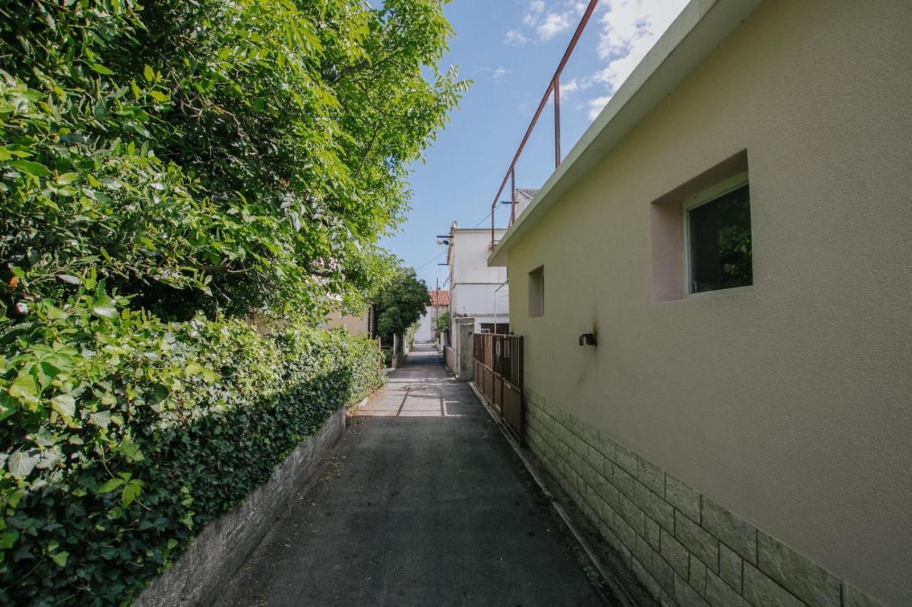 Apartment Lovre Kaštela Zewnętrze zdjęcie