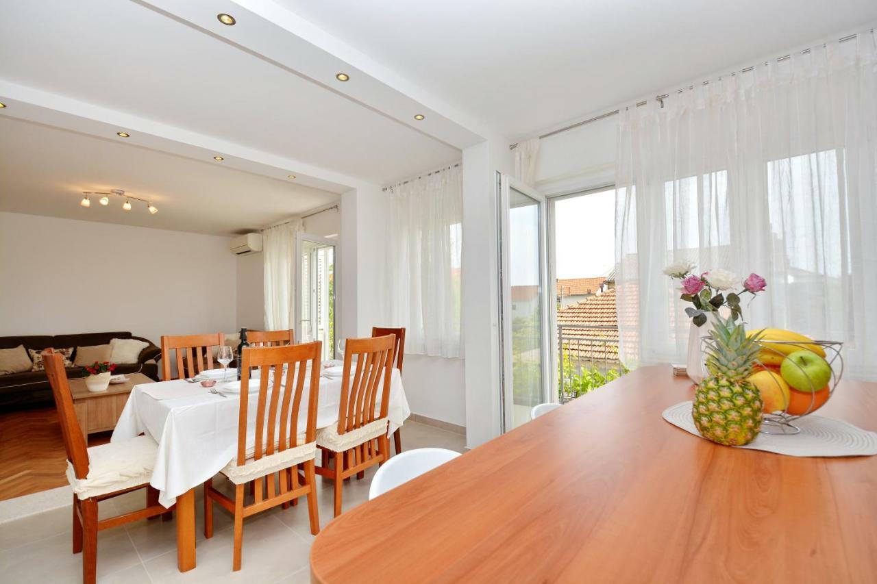 Apartment Lovre Kaštela Zewnętrze zdjęcie