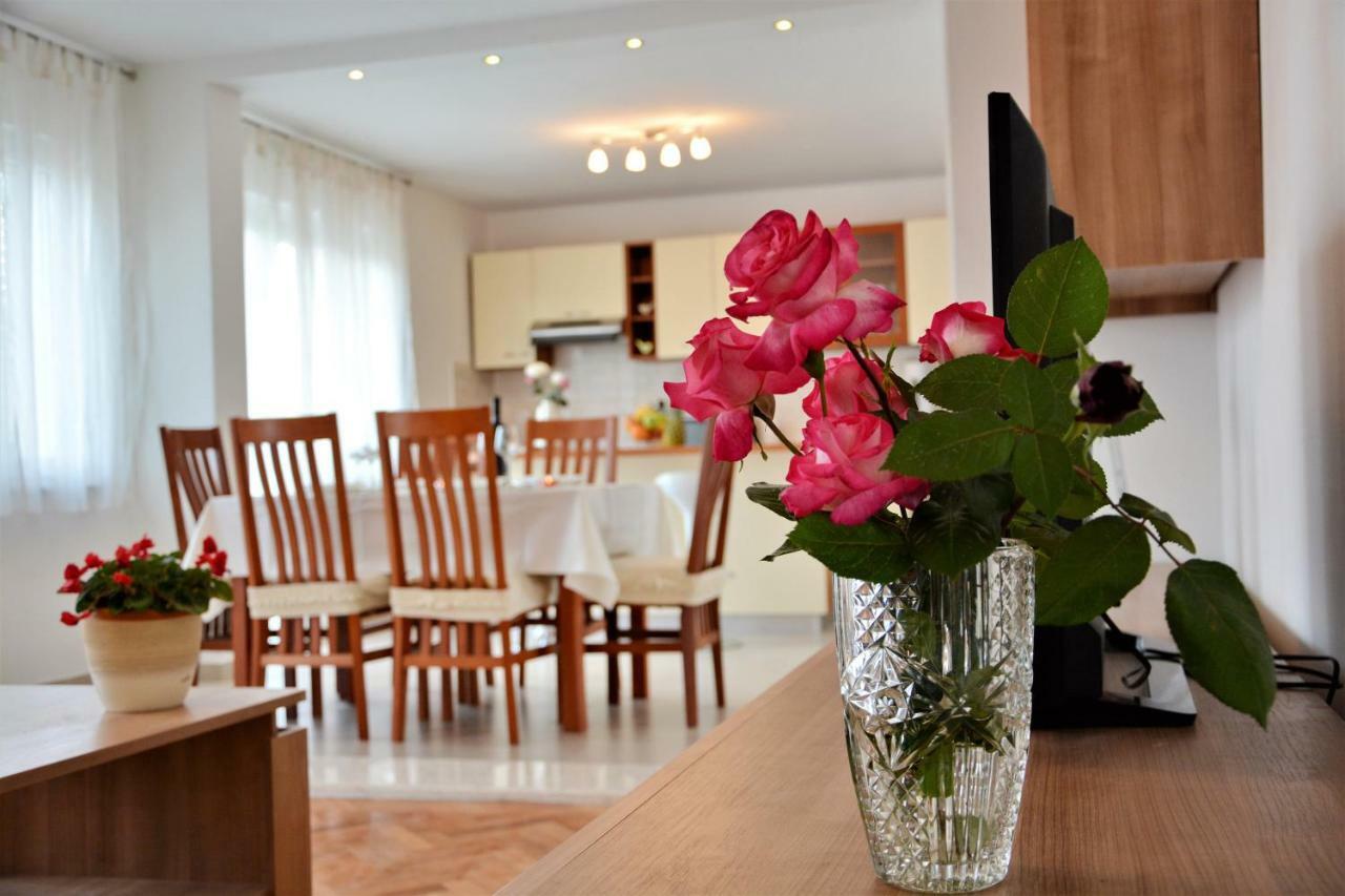 Apartment Lovre Kaštela Zewnętrze zdjęcie