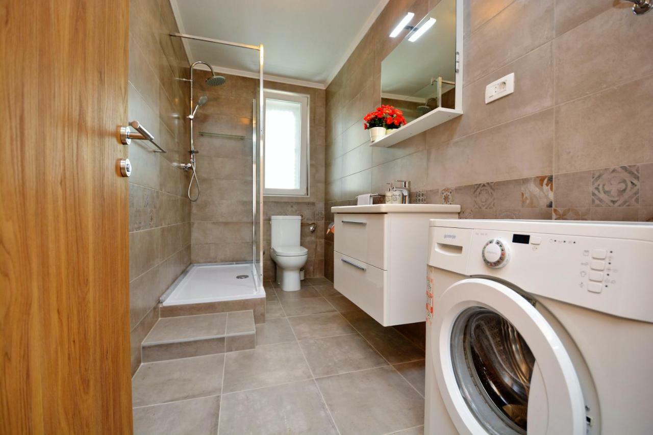 Apartment Lovre Kaštela Zewnętrze zdjęcie
